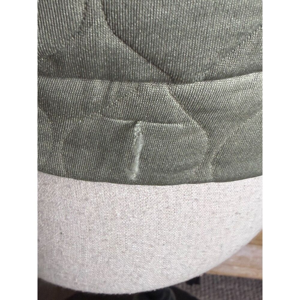 BETTER TOGETHER QUILTED PULL OVER TOP SIZE. LARGE - Picture 5 of 5